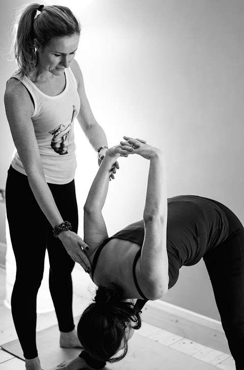 Yoga in Teddington with Lisa Hutson photo